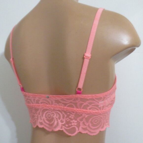 PINK Victoria's Secret Pink Lace Unlined Wireless
Ruched Front Bralette - Picture 6 of 7
